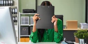 Combatting Workplace Burnout: 5 Proven Strategies for US Professionals in 2025 - Cover Image