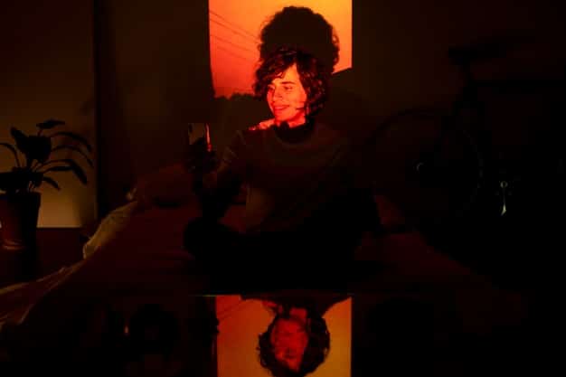 Screen Time Alert: New Study Reveals Anxiety Spike in Young Adults